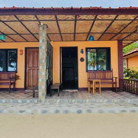 Mecaja Beach House Roxas  Exterior photo