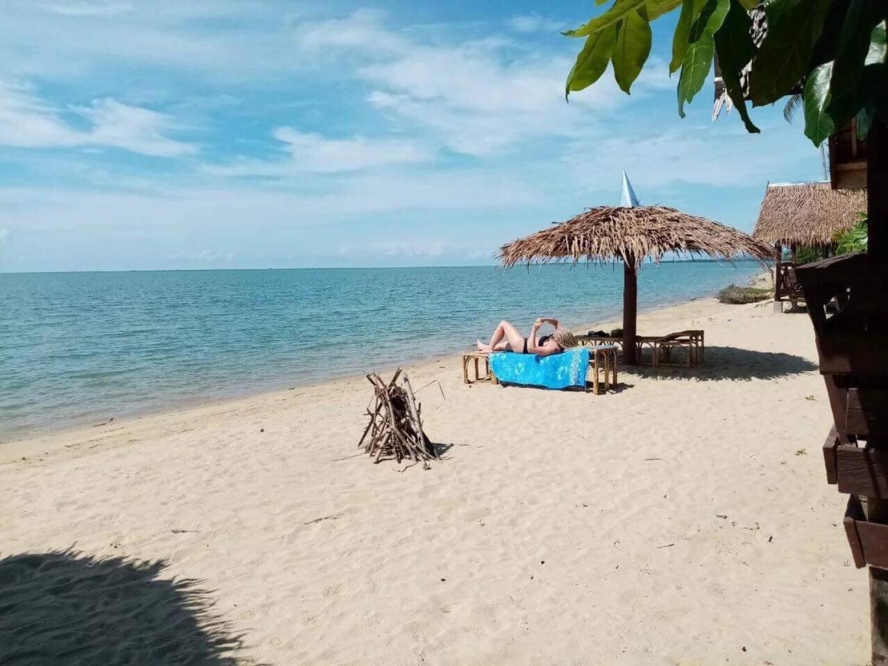 Mecaja Beach House Roxas  Room photo
