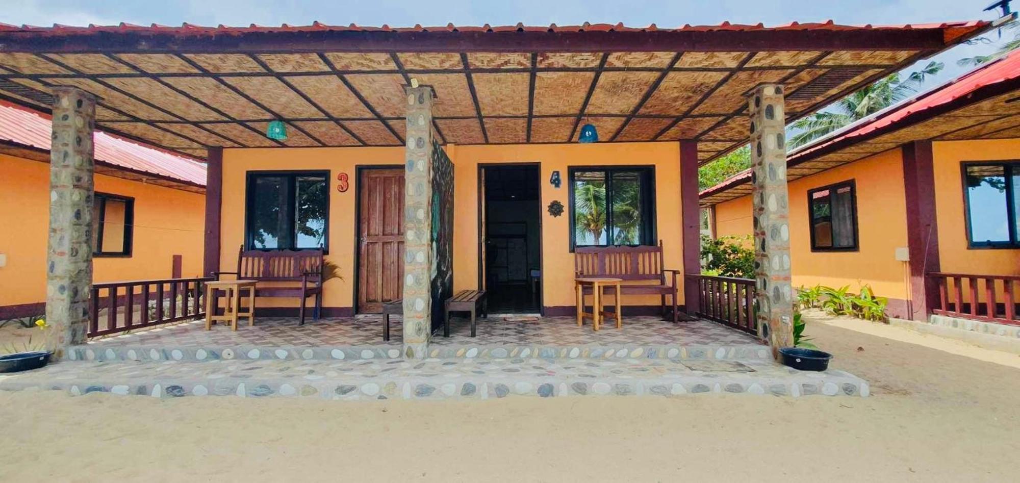 Mecaja Beach House Roxas  Exterior photo