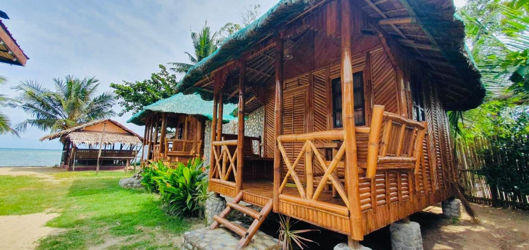Mecaja Beach House Roxas  Exterior photo