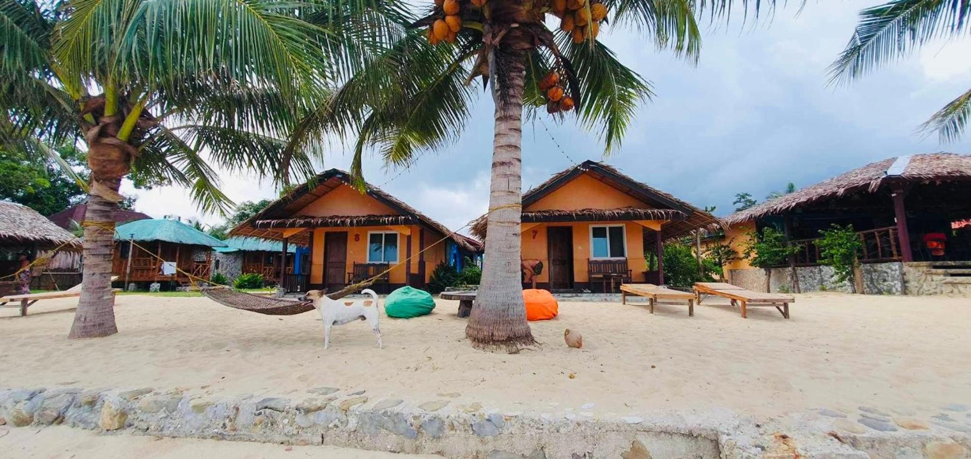 Mecaja Beach House Roxas  Exterior photo